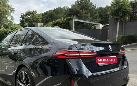 BMW 5 серия, 2024 год, 4 800 000 рублей, 7 фотография