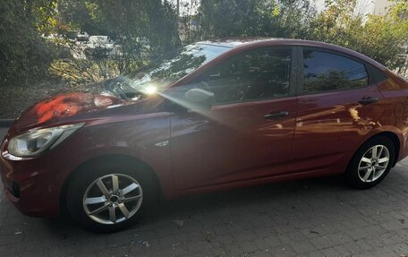 Hyundai Solaris II рестайлинг, 2011 год, 635 000 рублей, 4 фотография
