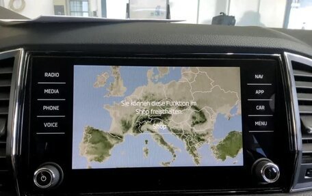 Skoda Karoq I, 2023 год, 2 162 000 рублей, 11 фотография