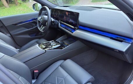BMW 5 серия, 2024 год, 8 390 000 рублей, 4 фотография