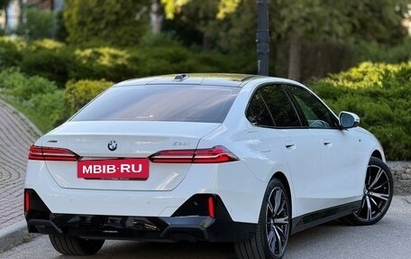 BMW 5 серия, 2024 год, 8 390 000 рублей, 2 фотография