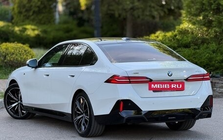 BMW 5 серия, 2024 год, 8 390 000 рублей, 17 фотография