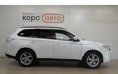 Mitsubishi Outlander III рестайлинг 3, 2013 год, 1 279 000 рублей, 4 фотография