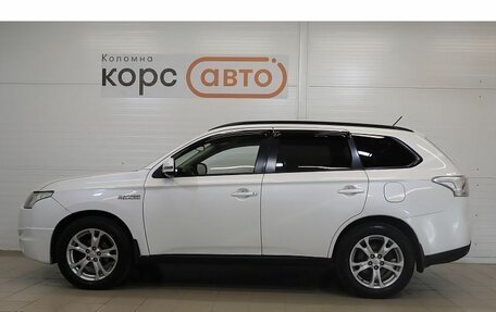 Mitsubishi Outlander III рестайлинг 3, 2013 год, 1 279 000 рублей, 2 фотография