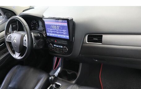 Mitsubishi Outlander III рестайлинг 3, 2013 год, 1 279 000 рублей, 5 фотография