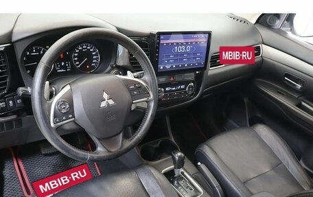 Mitsubishi Outlander III рестайлинг 3, 2013 год, 1 279 000 рублей, 6 фотография