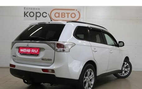 Mitsubishi Outlander III рестайлинг 3, 2013 год, 1 279 000 рублей, 3 фотография