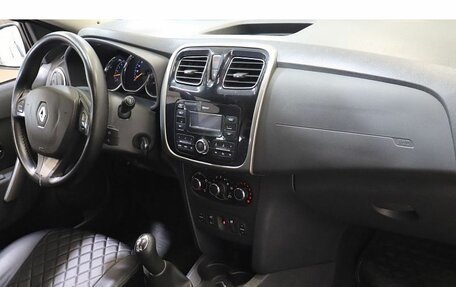 Renault Logan II, 2018 год, 849 000 рублей, 5 фотография