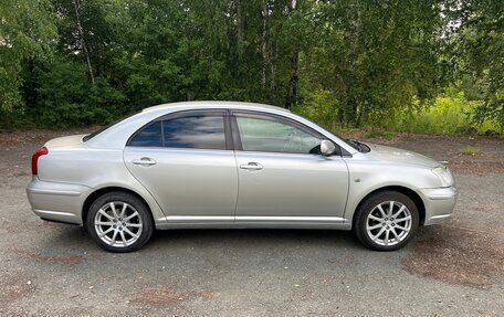 Toyota Avensis III рестайлинг, 2003 год, 630 000 рублей, 2 фотография