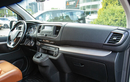 Peugeot Traveller I, 2021 год, 2 288 000 рублей, 7 фотография