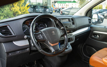 Peugeot Traveller I, 2021 год, 2 288 000 рублей, 15 фотография