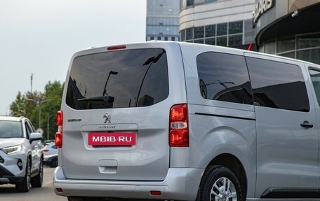 Peugeot Traveller I, 2021 год, 2 288 000 рублей, 19 фотография