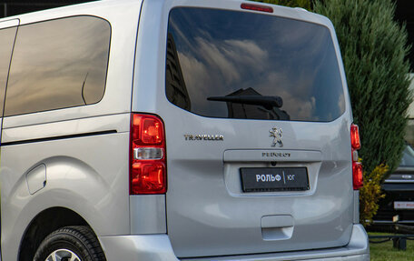 Peugeot Traveller I, 2021 год, 2 288 000 рублей, 18 фотография