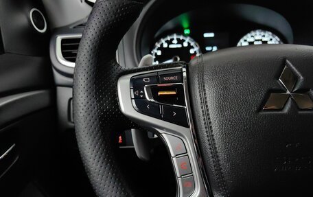 Mitsubishi Pajero Sport III рестайлинг, 2016 год, 2 775 000 рублей, 19 фотография