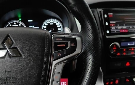 Mitsubishi Pajero Sport III рестайлинг, 2016 год, 2 775 000 рублей, 20 фотография