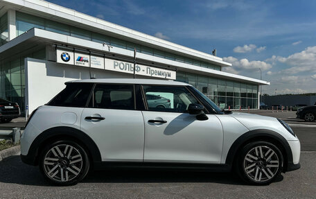 MINI Hatch, 2025 год, 4 800 000 рублей, 4 фотография