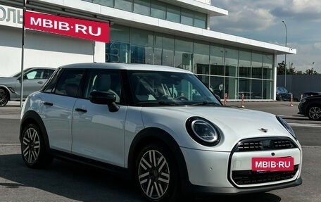MINI Hatch, 2025 год, 4 800 000 рублей, 3 фотография