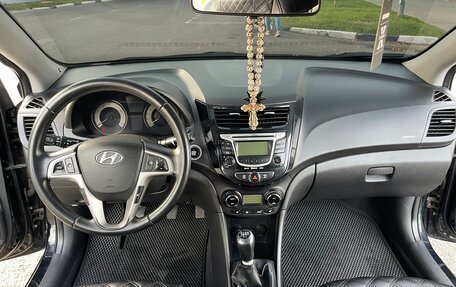 Hyundai Solaris II рестайлинг, 2011 год, 849 000 рублей, 15 фотография