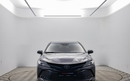 Toyota Camry, 2018 год, 1 980 000 рублей, 2 фотография