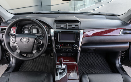 Toyota Camry, 2014 год, 1 349 000 рублей, 13 фотография