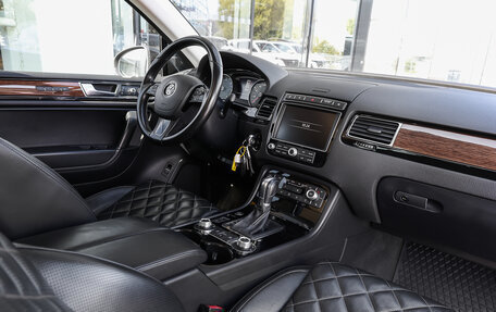 Volkswagen Touareg III, 2017 год, 3 398 000 рублей, 7 фотография