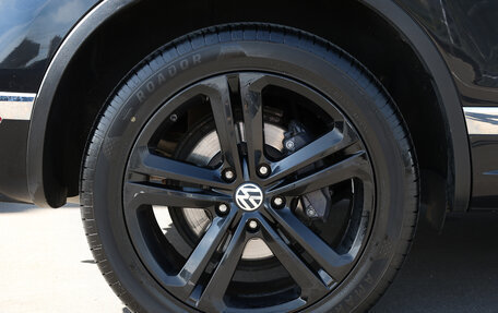 Volkswagen Touareg III, 2017 год, 3 398 000 рублей, 22 фотография