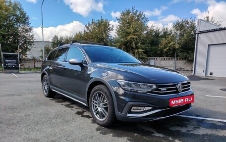 Volkswagen Passat B8 рестайлинг, 2020 год, 3 250 000 рублей, 5 фотография