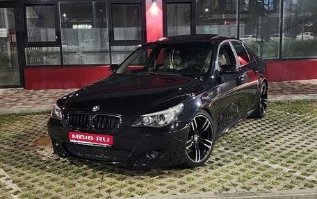 BMW 5 серия, 2007 год, 1 550 000 рублей, 1 фотография