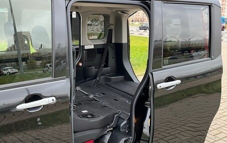 Toyota Roomy I, 2018 год, 1 100 000 рублей, 6 фотография