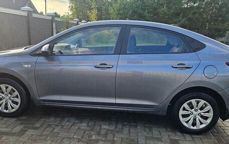Hyundai Solaris II рестайлинг, 2018 год, 1 500 000 рублей, 8 фотография