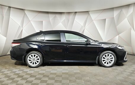 Toyota Camry, 2022 год, 2 995 000 рублей, 6 фотография
