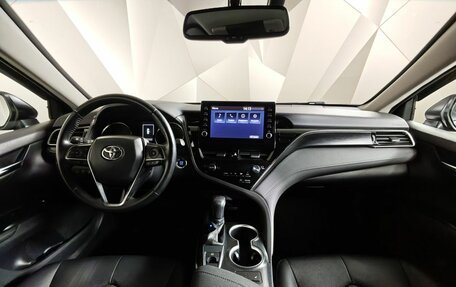 Toyota Camry, 2022 год, 2 995 000 рублей, 14 фотография
