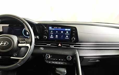 Hyundai Elantra, 2022 год, 2 065 000 рублей, 15 фотография