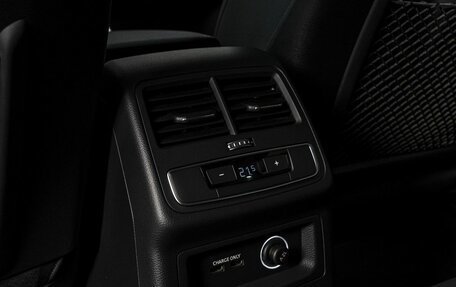 Audi A4, 2019 год, 3 459 000 рублей, 16 фотография