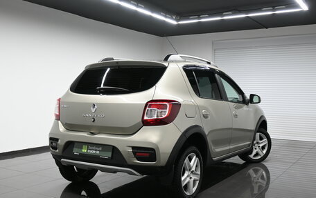 Renault Sandero II рестайлинг, 2015 год, 1 095 000 рублей, 2 фотография