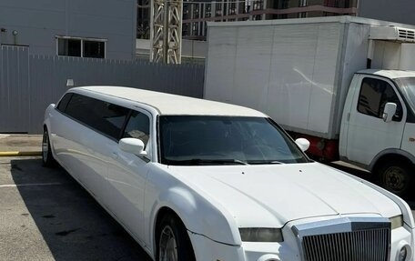 Chrysler 300C II, 2005 год, 650 000 рублей, 3 фотография