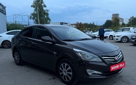Hyundai Solaris II рестайлинг, 2015 год, 1 060 000 рублей, 4 фотография