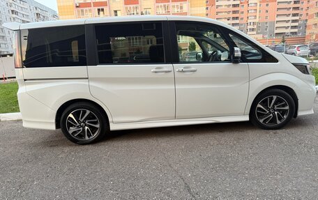 Honda Stepwgn IV, 2020 год, 2 800 000 рублей, 4 фотография