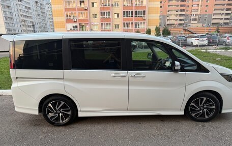 Honda Stepwgn IV, 2020 год, 2 800 000 рублей, 5 фотография