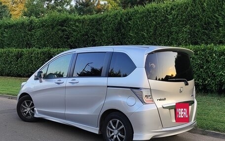 Honda Freed I, 2013 год, 1 200 000 рублей, 4 фотография