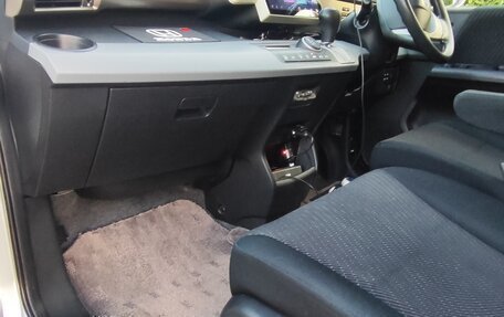 Honda Freed I, 2013 год, 1 200 000 рублей, 21 фотография