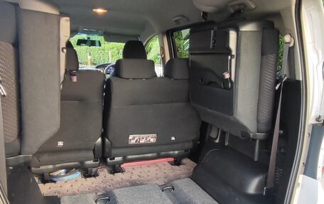 Honda Freed I, 2013 год, 1 200 000 рублей, 18 фотография