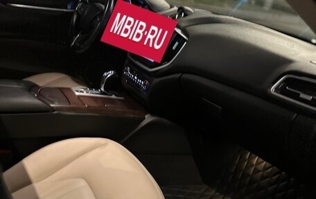 Maserati Ghibli, 2016 год, 2 300 000 рублей, 12 фотография