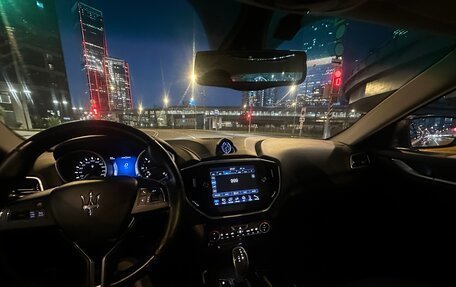 Maserati Ghibli, 2016 год, 2 300 000 рублей, 14 фотография