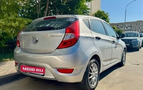 Hyundai Solaris II рестайлинг, 2013 год, 900 000 рублей, 3 фотография