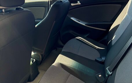 Hyundai Solaris II рестайлинг, 2013 год, 900 000 рублей, 14 фотография