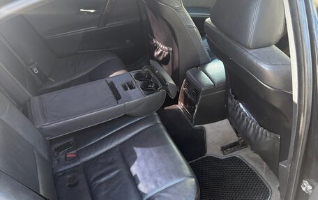 BMW 5 серия, 2003 год, 700 000 рублей, 9 фотография