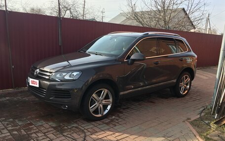 Volkswagen Touareg III, 2012 год, 2 450 000 рублей, 2 фотография