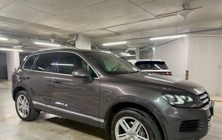Volkswagen Touareg III, 2012 год, 2 450 000 рублей, 4 фотография