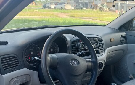 Hyundai Verna II, 2007 год, 350 000 рублей, 6 фотография